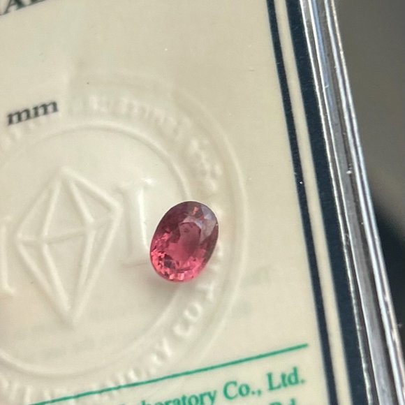 Natural Mozambique Tourmaline - IGL Certified 1.189 Carat Oval Pink Gemstone - Picture 2 of 3